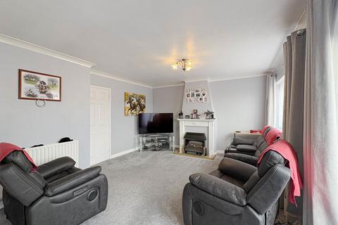 3 bedroom terraced house for sale, Grange Road, Burntwood, WS7 4TP