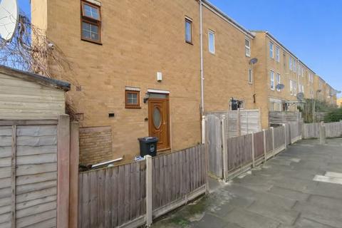 undefined, Caldecott Way, Clapton, E5