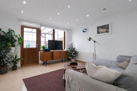 undefined, Caldecott Way, Clapton, E5