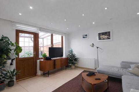 undefined, Caldecott Way, Clapton, E5