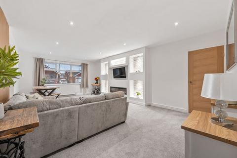 3 bedroom detached bungalow for sale, Warwick Close, Bury, BL8. BEAUTIFUL 3 BED DETACHED BUNGALOW, CORNER PLOT