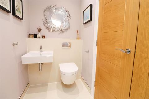 undefined, Kingfishers, Fleet GU51