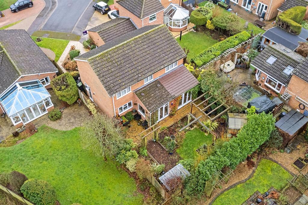 21 Pevensey Grove Web05.jpg