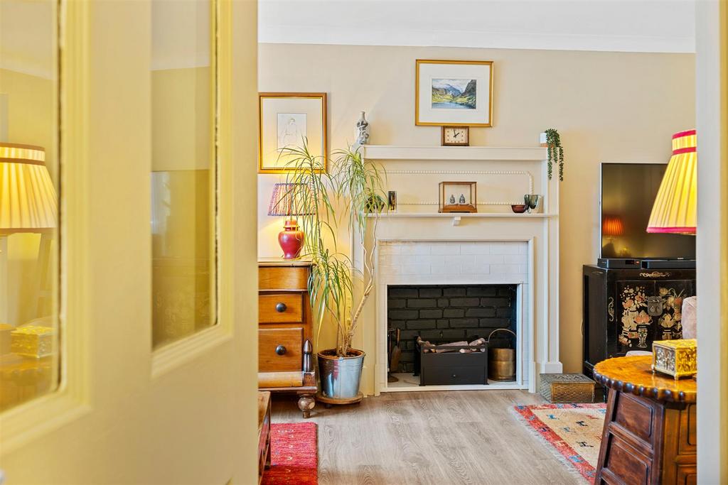 21 Pevensey Grove Web13.jpg