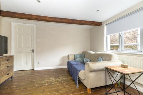 2 bedroom maisonette for sale, New Town, Uckfield