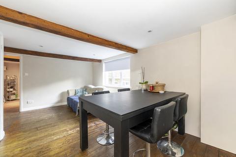 2 bedroom maisonette for sale, New Town, Uckfield