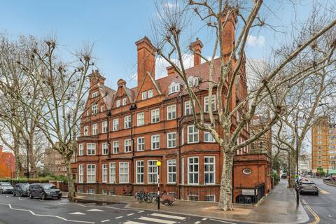 3 bedroom flat for sale, Platan House, 20–22 Harrington Gardens, South Kensington, London