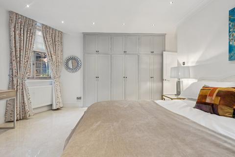 3 bedroom flat for sale, Platan House, 20–22 Harrington Gardens, South Kensington, London