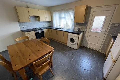 3 bedroom semi-detached house for sale, Off Pool Road, Ponciau