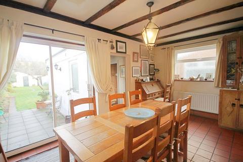 undefined, Bennetts Avenue, Greenford