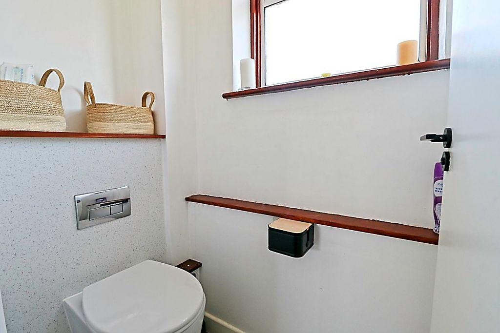 Separate WC
