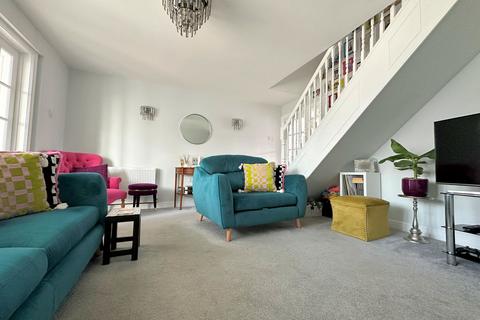 2 bedroom end of terrace house for sale, Watersedge Road, Portsmouth PO6