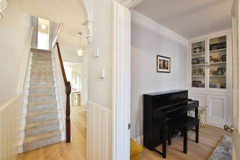3 bedroom detached house for sale, Wilton Road, Salisbury               *VIDEO TOUR*