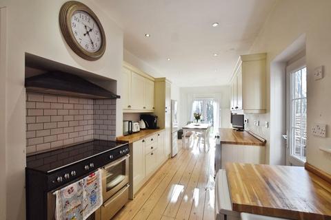 3 bedroom detached house for sale, Wilton Road, Salisbury               *VIDEO TOUR*