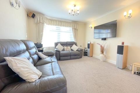 4 bedroom house for sale, Woodlow, Thundersley, Benfleet, SS7
