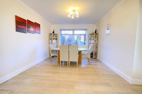 4 bedroom house for sale, Woodlow, Thundersley, Benfleet, SS7