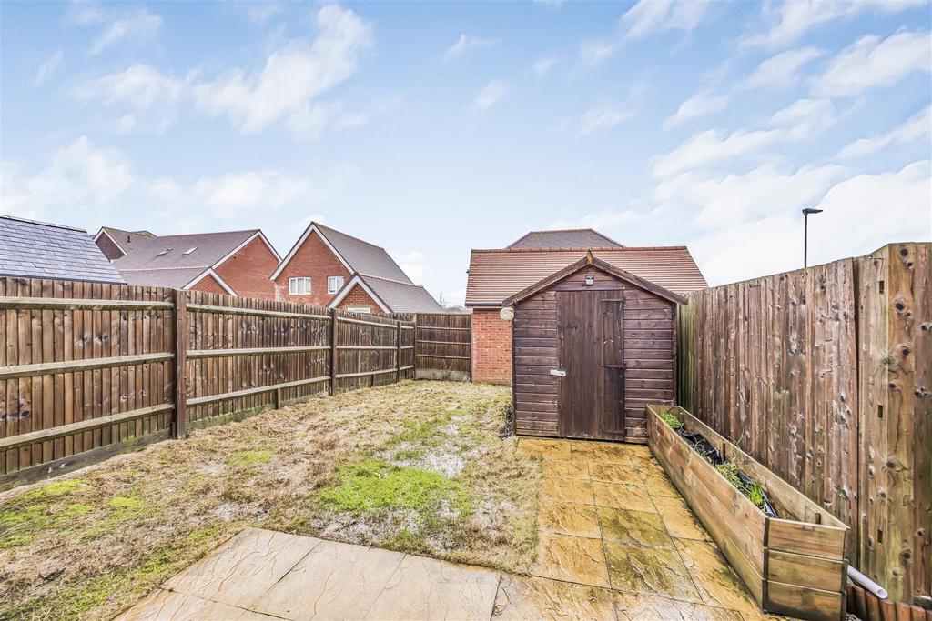 2 Birkbeck Close, Waterlooville-Portico Marketing-S