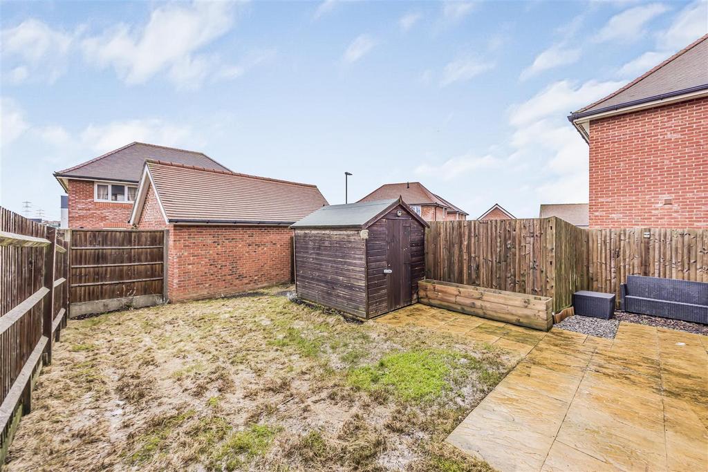 2 Birkbeck Close, Waterlooville-Portico Marketing-S