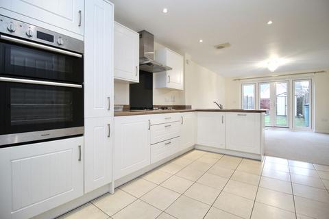 undefined, White's Way, Southampton SO30