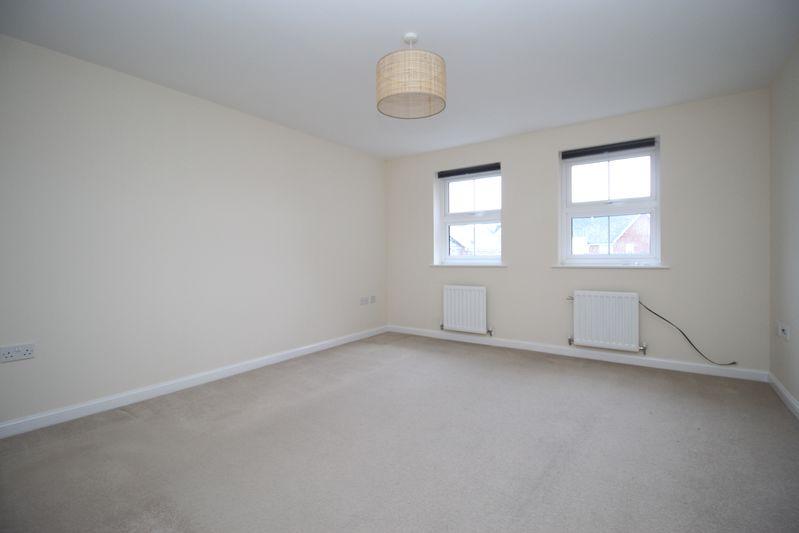 Living Room/Bedroom