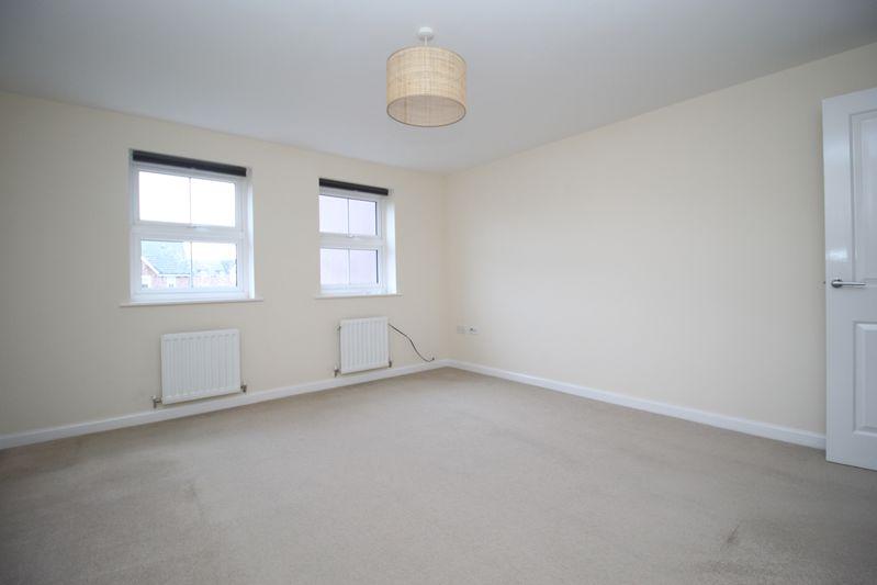 Living Room/Bedroom