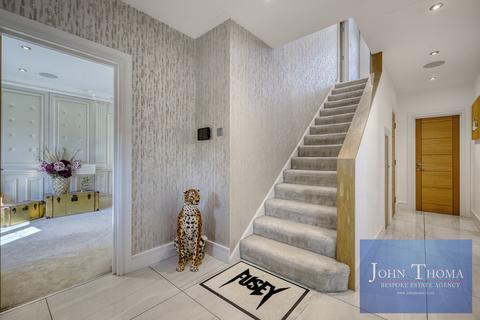 4 bedroom detached house for sale, Courtland Drive, Chigwell IG7