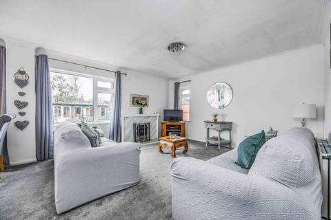 3 bedroom detached bungalow for sale, Grenfield Court, Emsworth