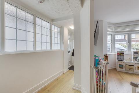 undefined, Merlin Road, Welling DA16
