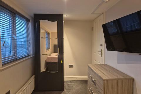 undefined, Morley, Leeds LS27
