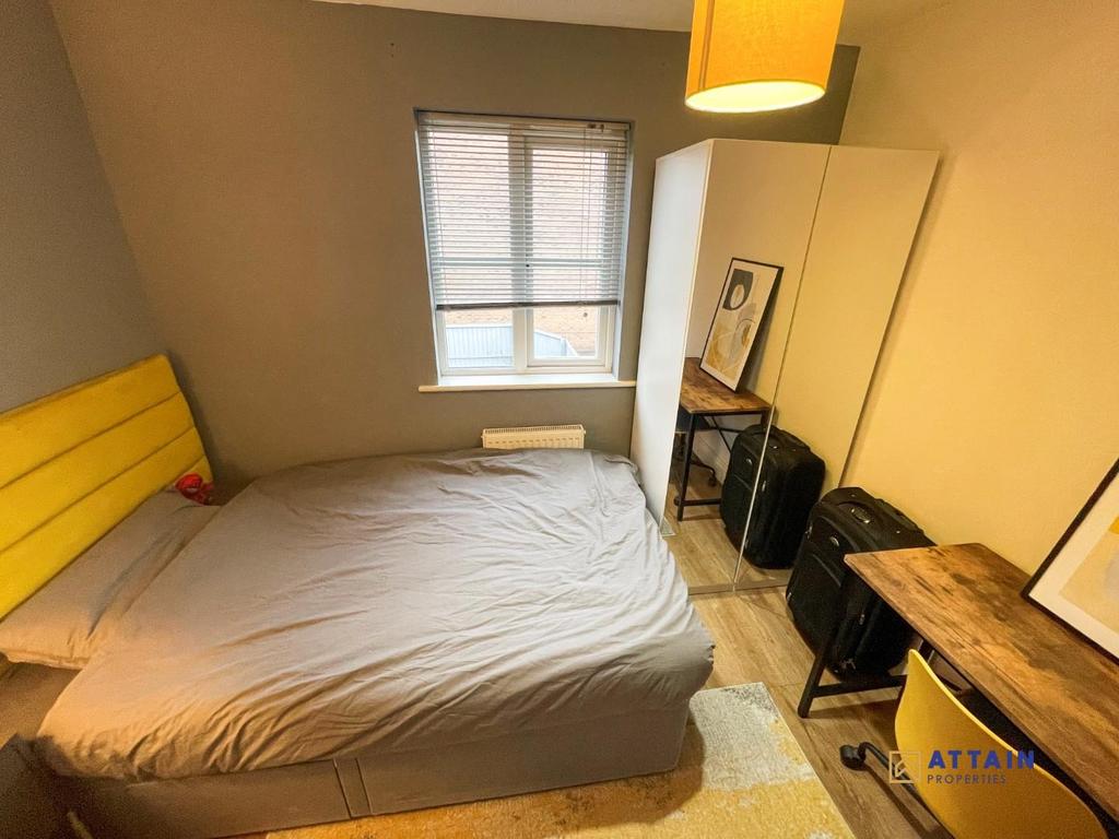 Bedroom 2-2.jpg