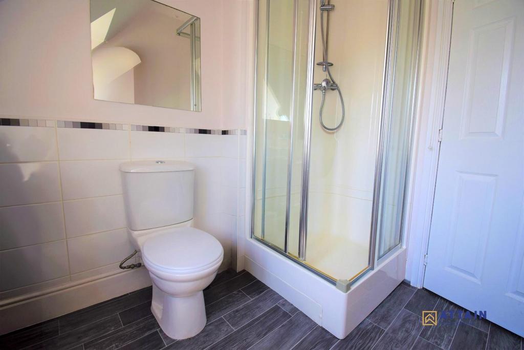 Bathroom top floor other copy.jpg