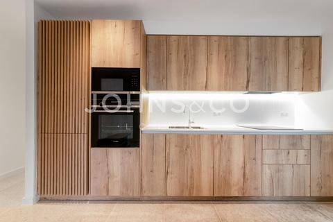 1 bedroom apartment to rent, Jacquard Point, The Silk District, E1