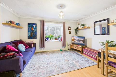 undefined, Fearnley Crescent, Hampton