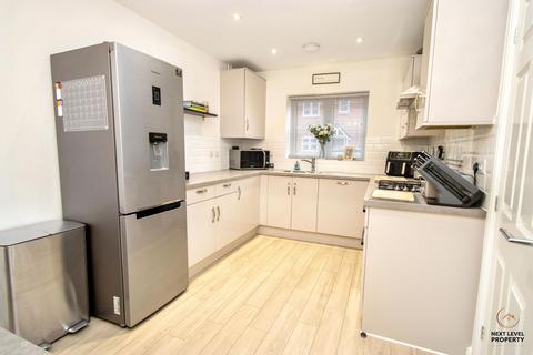 3 bedroom end of terrace house for sale, Honeysuckle Close, Wimblington, PE15
