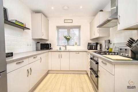 3 bedroom end of terrace house for sale, Honeysuckle Close, Wimblington, PE15