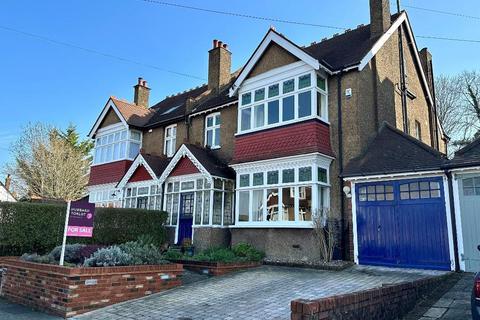 Heathhurst Road, South Croydon, Surrey, CR2 0BA