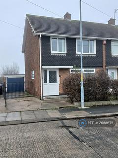 3 bedroom end of terrace house to rent, Chippenham Road, Middlesbrough, TS4