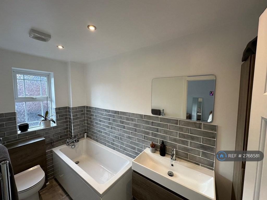 Main Bathroom