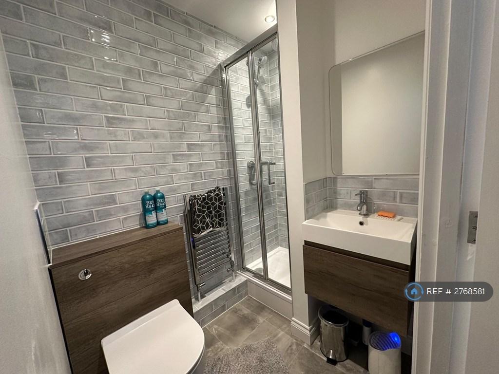 Ensuite Bathroom