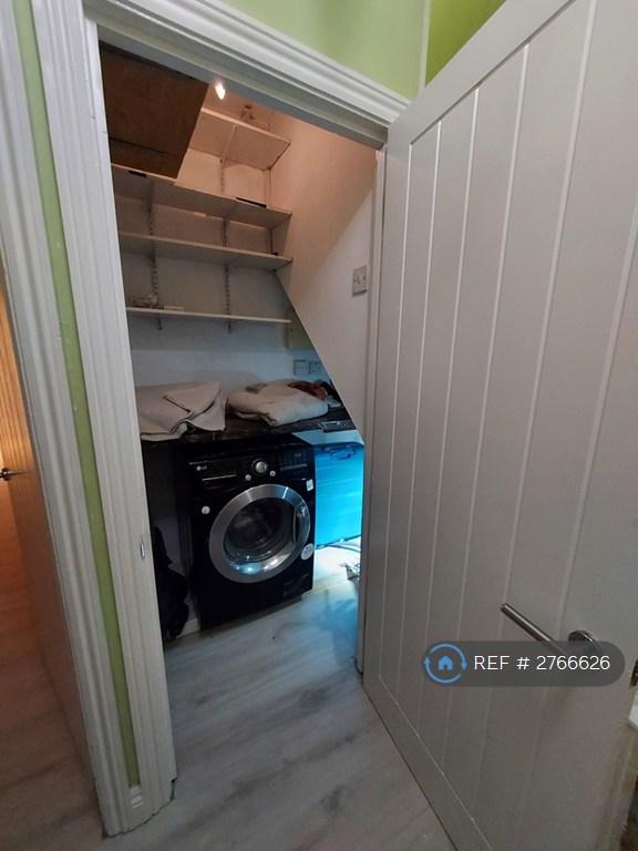 Laundry & Storage