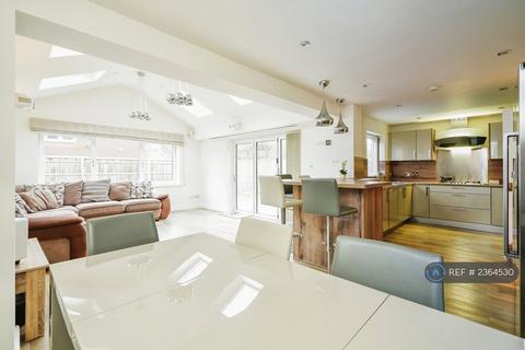 5 bedroom detached house to rent, Ravencroft, Bicester, OX26