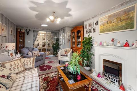 2 bedroom semi-detached bungalow for sale, Peatlings Lane, Leverington, Wisbech, Cambridgeshire, PE13 5DP