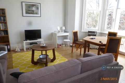 Carlton Drive, Putney, SW15