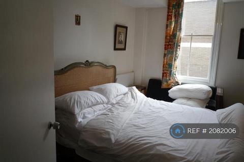 1 bedroom flat to rent, Carlton Drive, Putney, SW15