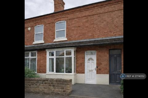 4 bedroom terraced house to rent, Midland Avenue, Nottingham, NG7