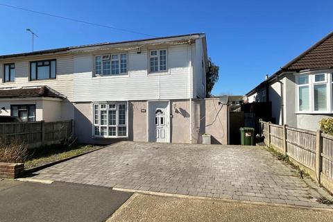 3 bedroom semi-detached house for sale, Hornchurch RM12