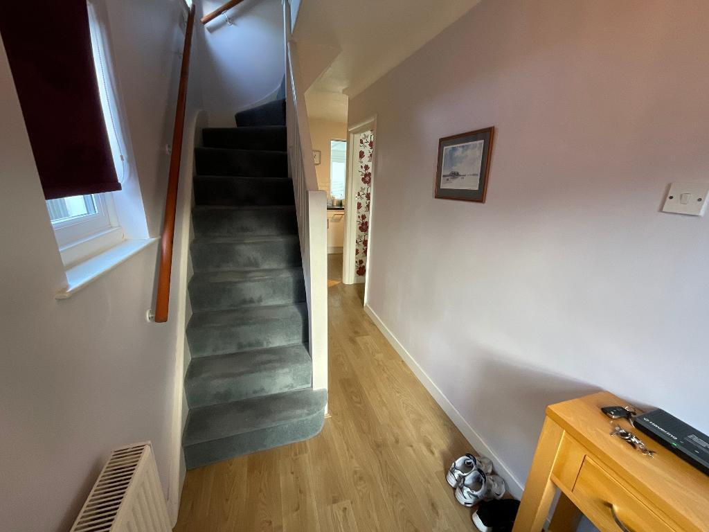 HALLWAY 13'3 x 5'2