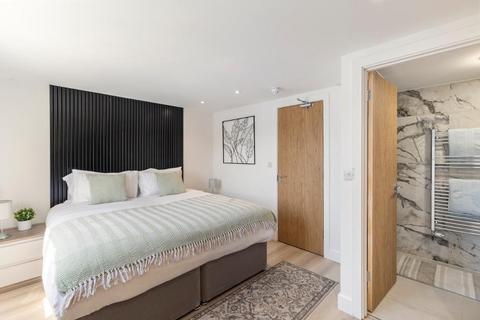 1 bedroom in a house share to rent, Edgware HA8
