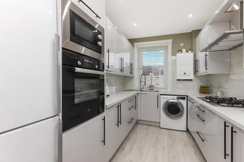 undefined, Ballindalloch Drive, Dennistoun, G31 3DN