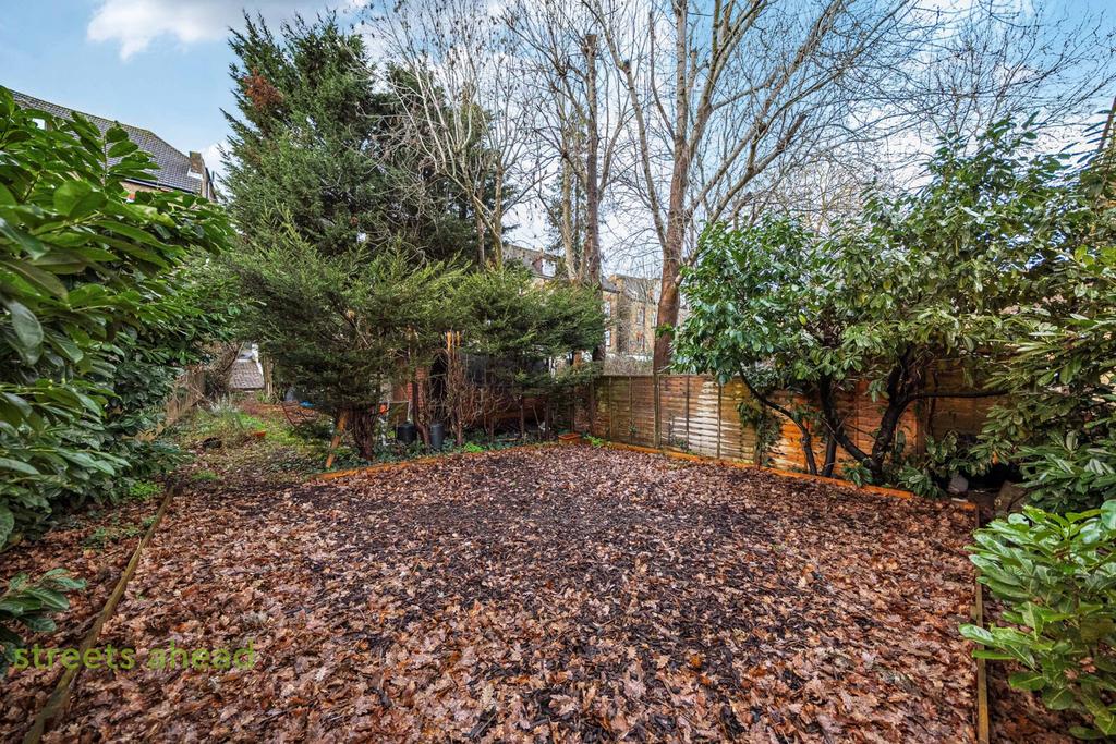 9581dfe2-3610-475...